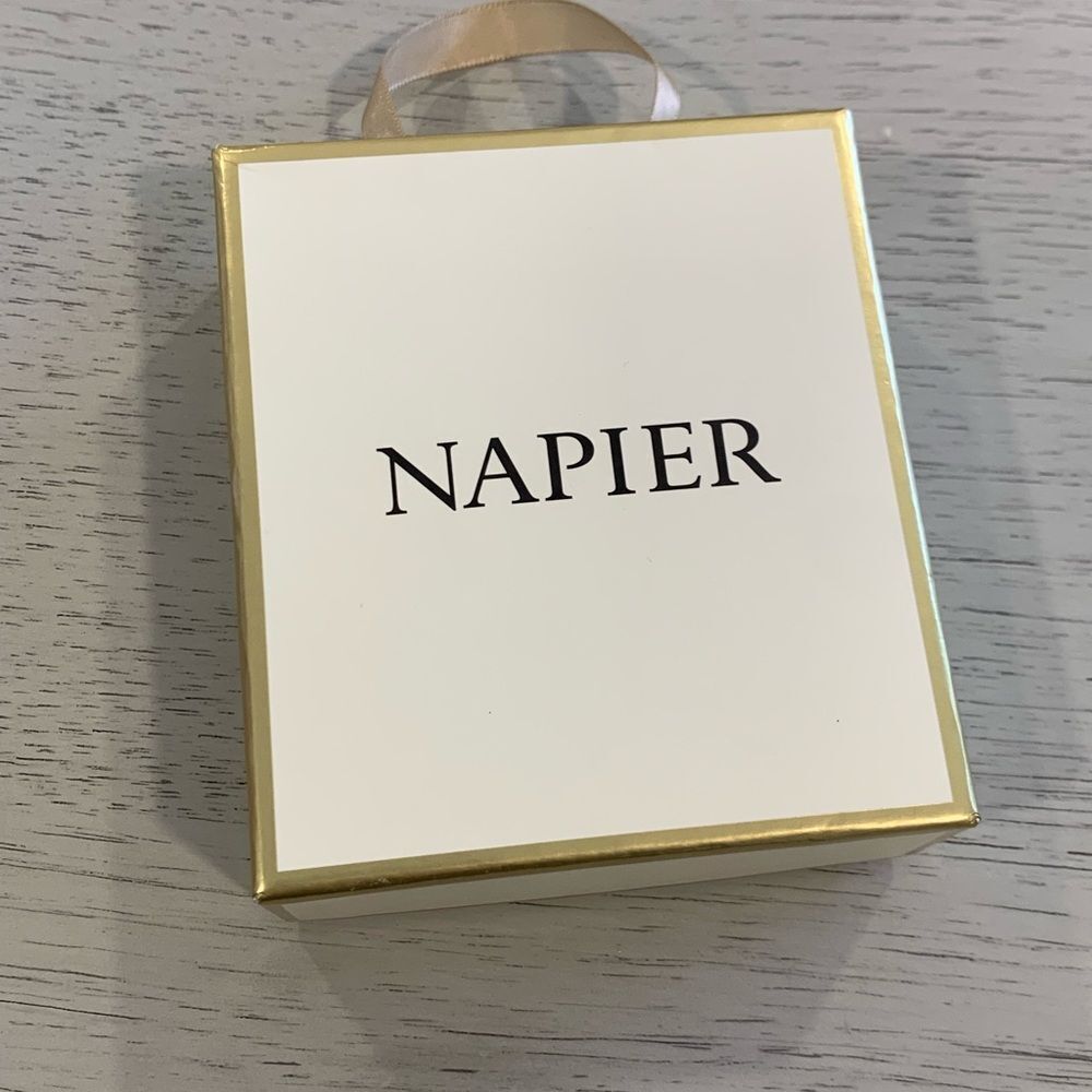 Napier Gold and Green Bracelet & Earring Set - Picture 7 of 8